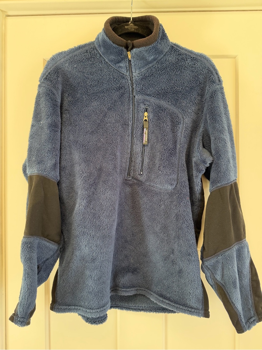Unisex Patagonia R2 Levitator Pullover, Navy & Black fleece, good cond, size M